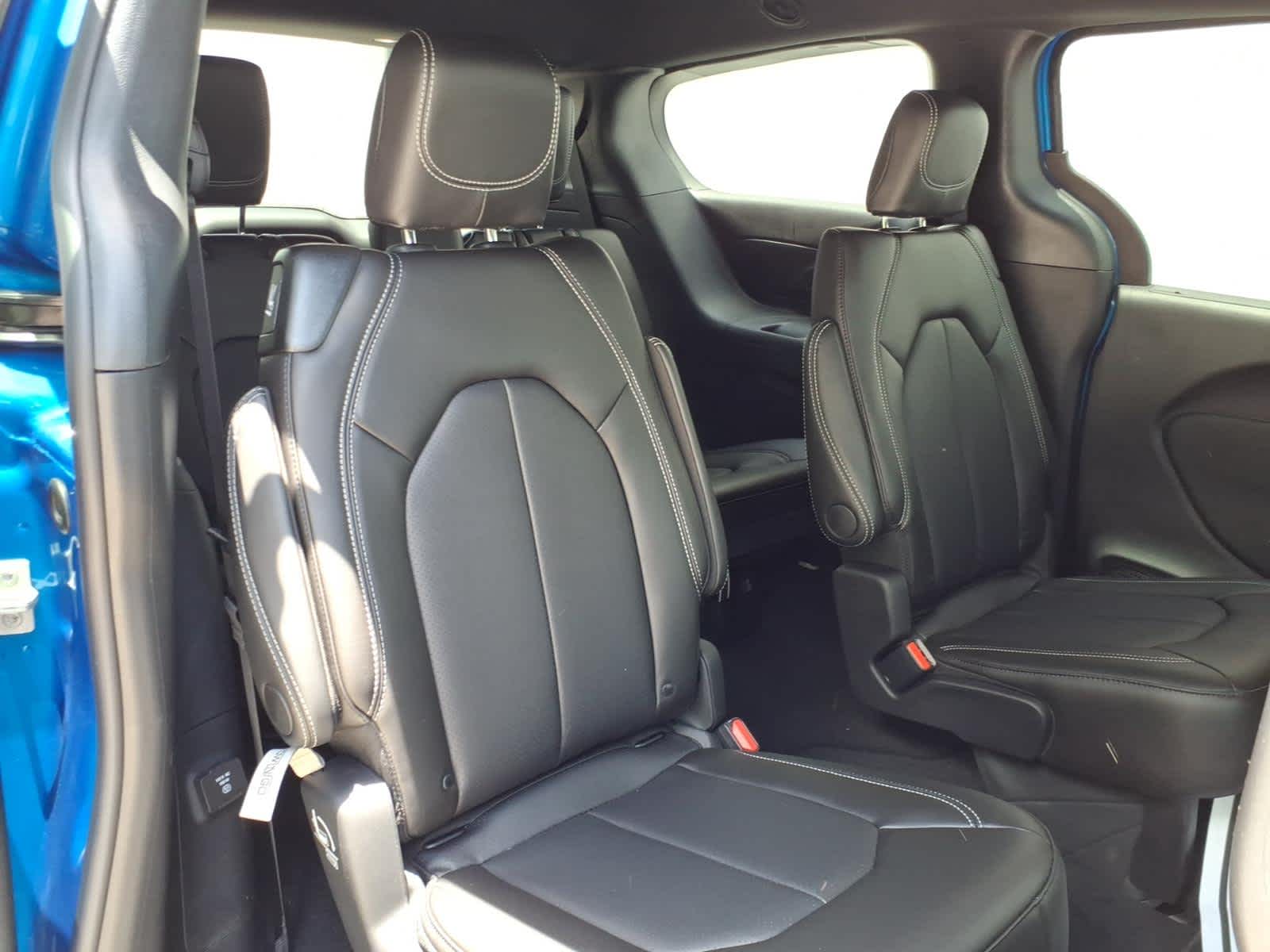 2027 Chrysler Pacifica PACIFICA SELECT