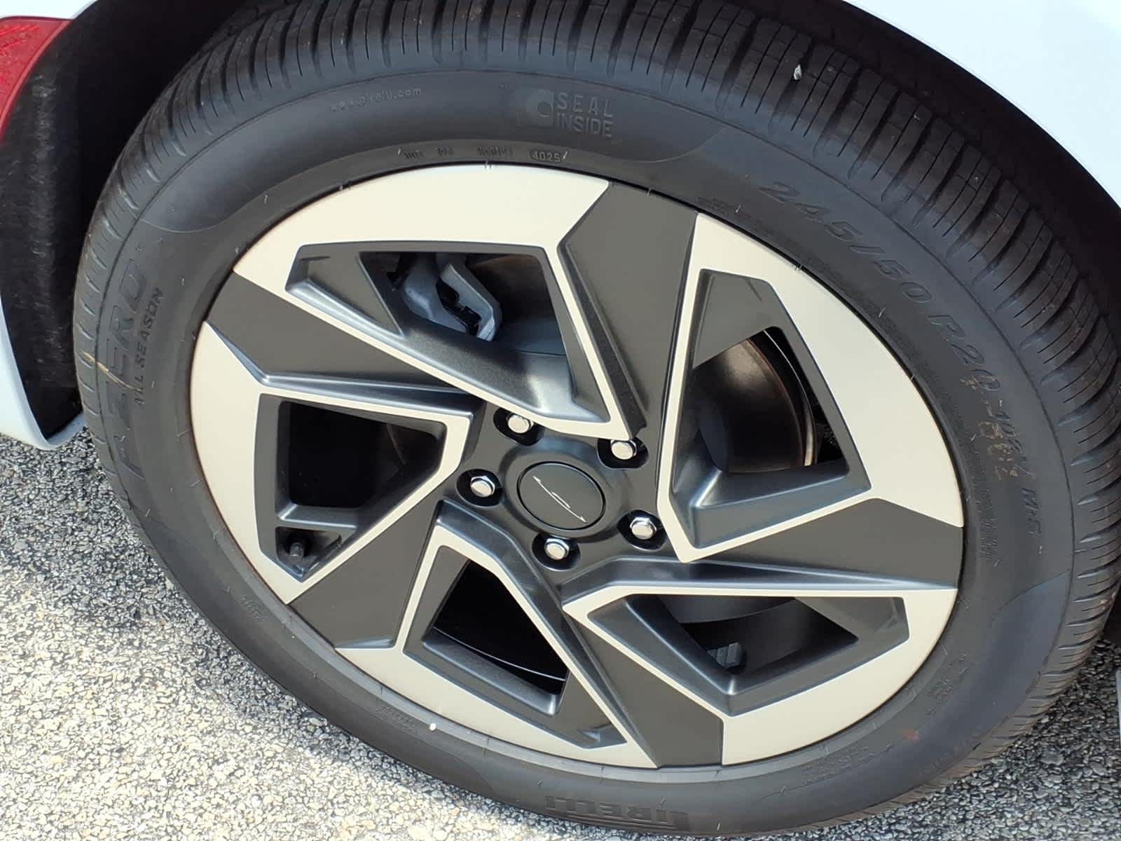2027 Chrysler Pacifica PACIFICA LIMITED