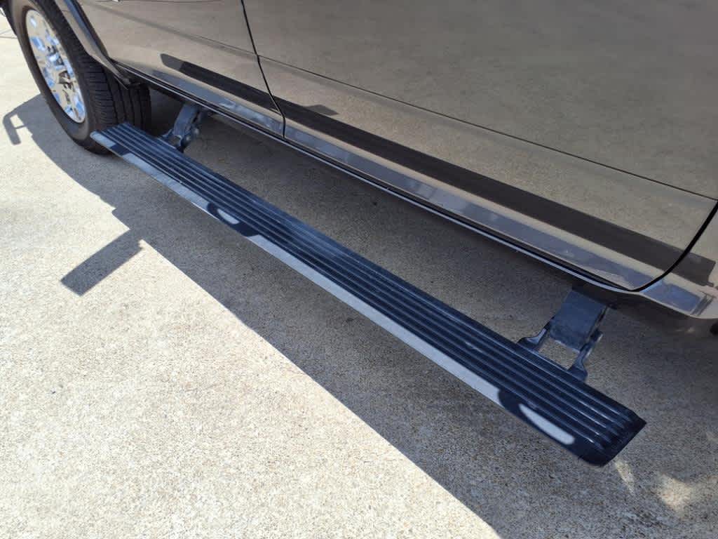 2022 RAM 3500 Laramie Crew Cab 4x4 8' Box