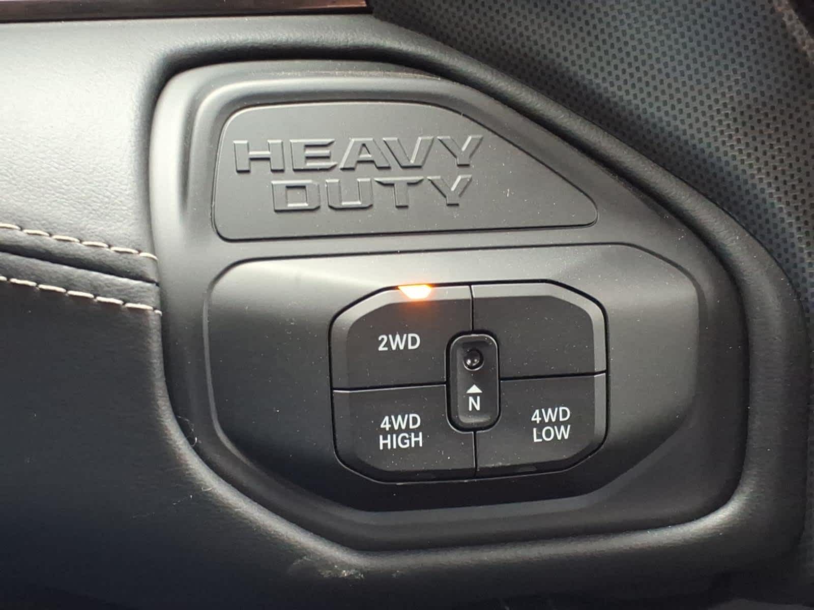 2026 RAM Ram 3500 RAM 3500 LIMITED MEGA CAB 4X4 6'4' BOX