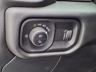 2026 RAM Ram 2500 RAM 2500 BLACK EXPRESS CREW CAB 4X4 6'4' BOX