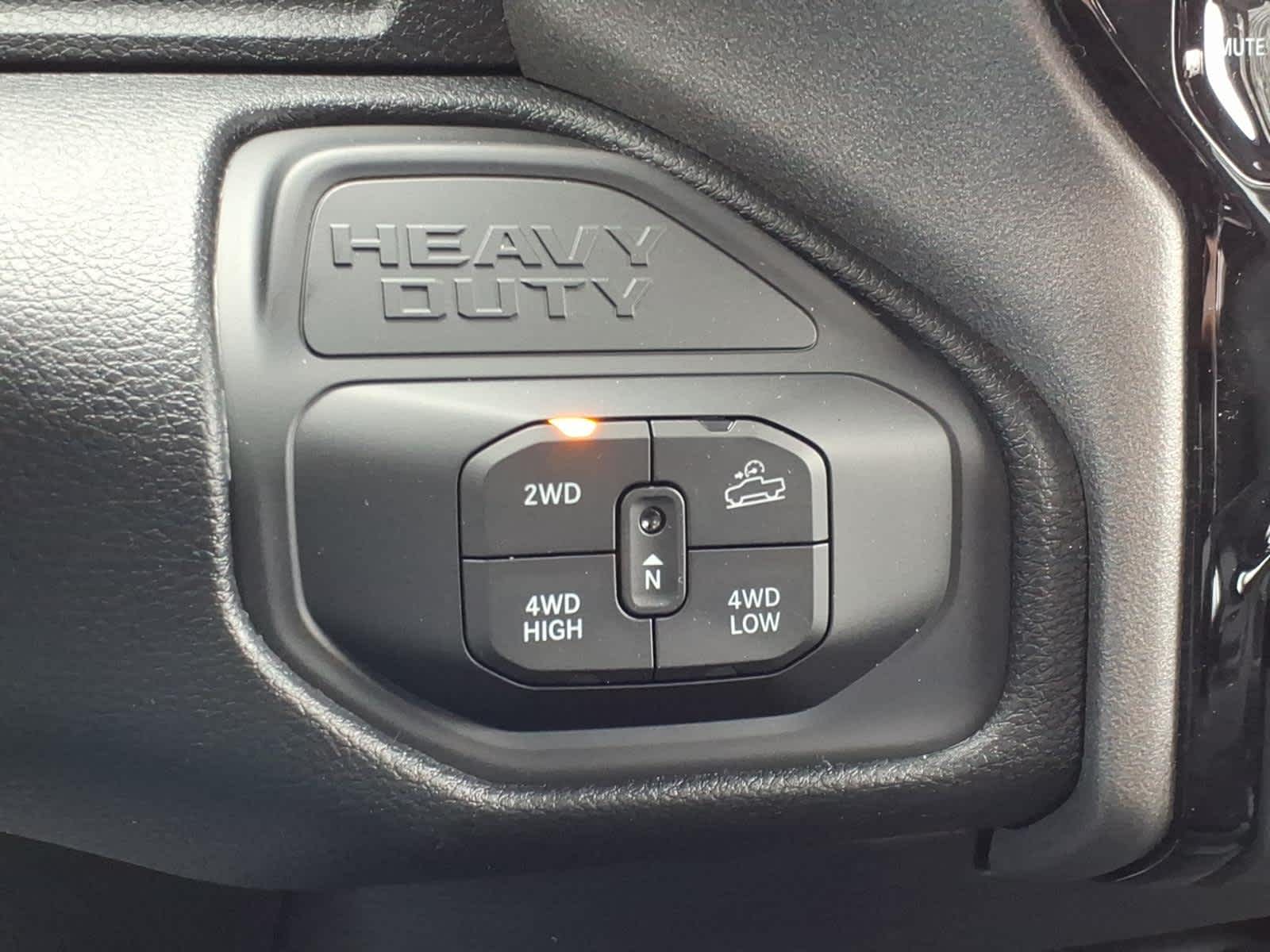 2026 RAM Ram 2500 RAM 2500 WARLOCK CREW CAB 4X4 6'4' BOX