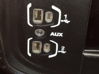 2020 RAM 2500 Tradesman Crew Cab 4X4 6'4' Box