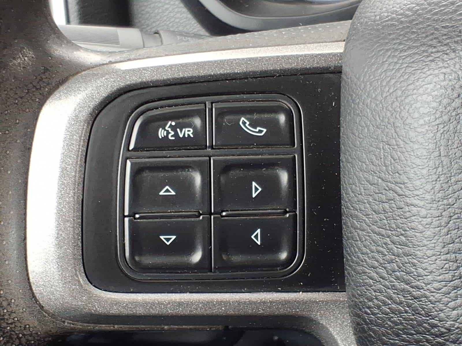 2020 RAM 2500 Tradesman Crew Cab 4X4 6'4' Box