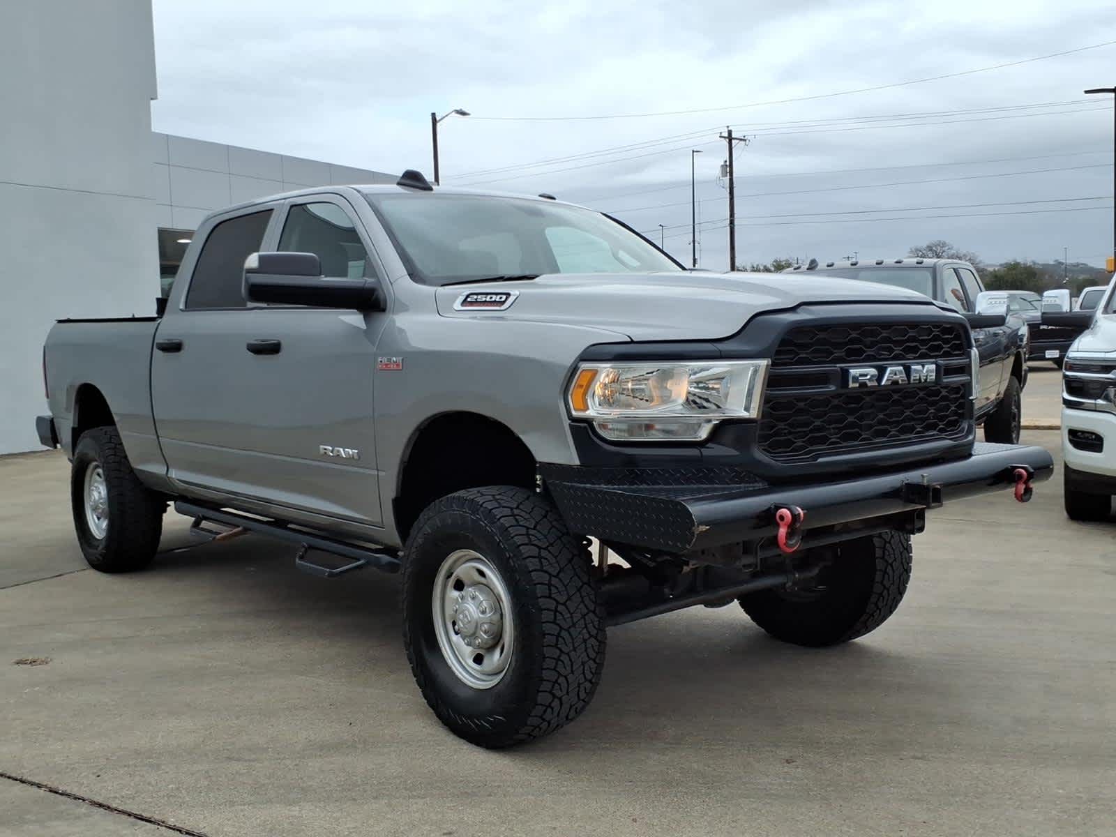 2020 RAM 2500 Tradesman Crew Cab 4X4 6'4' Box