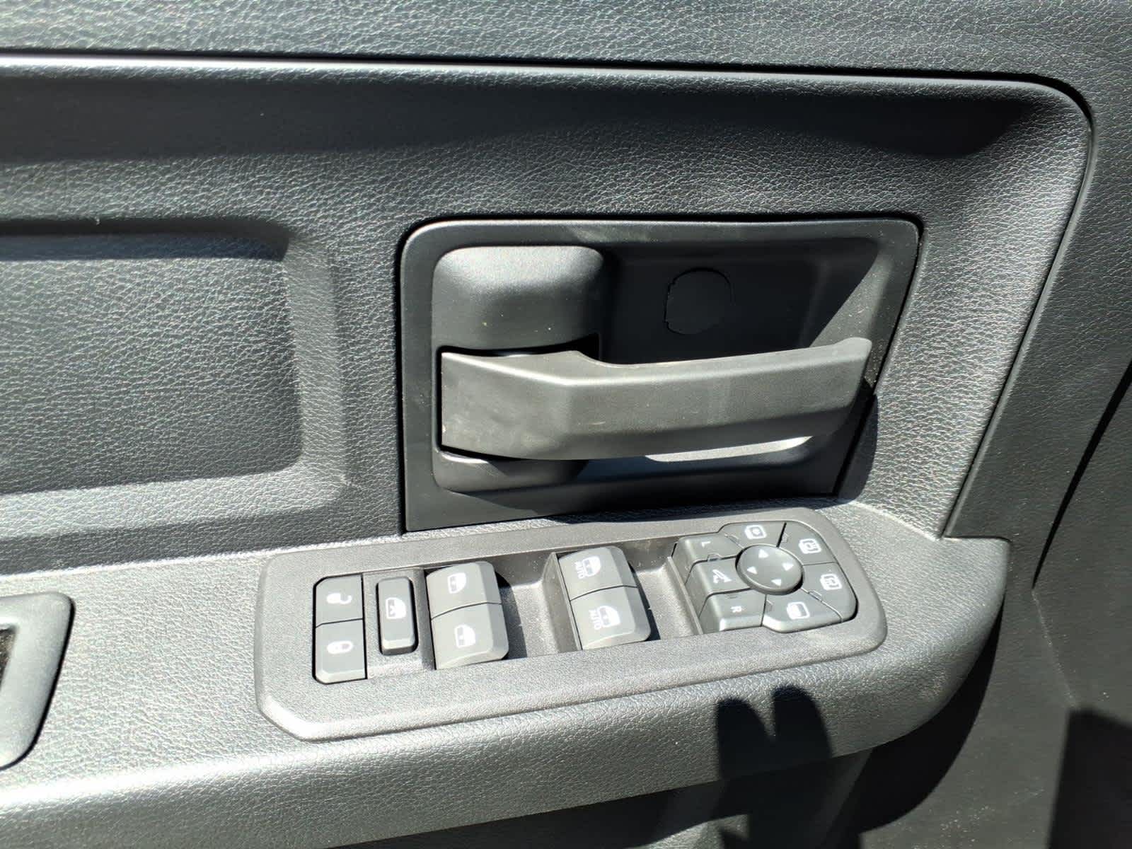 2026 RAM Ram 2500 RAM 2500 WARLOCK CREW CAB 4X4 6'4' BOX