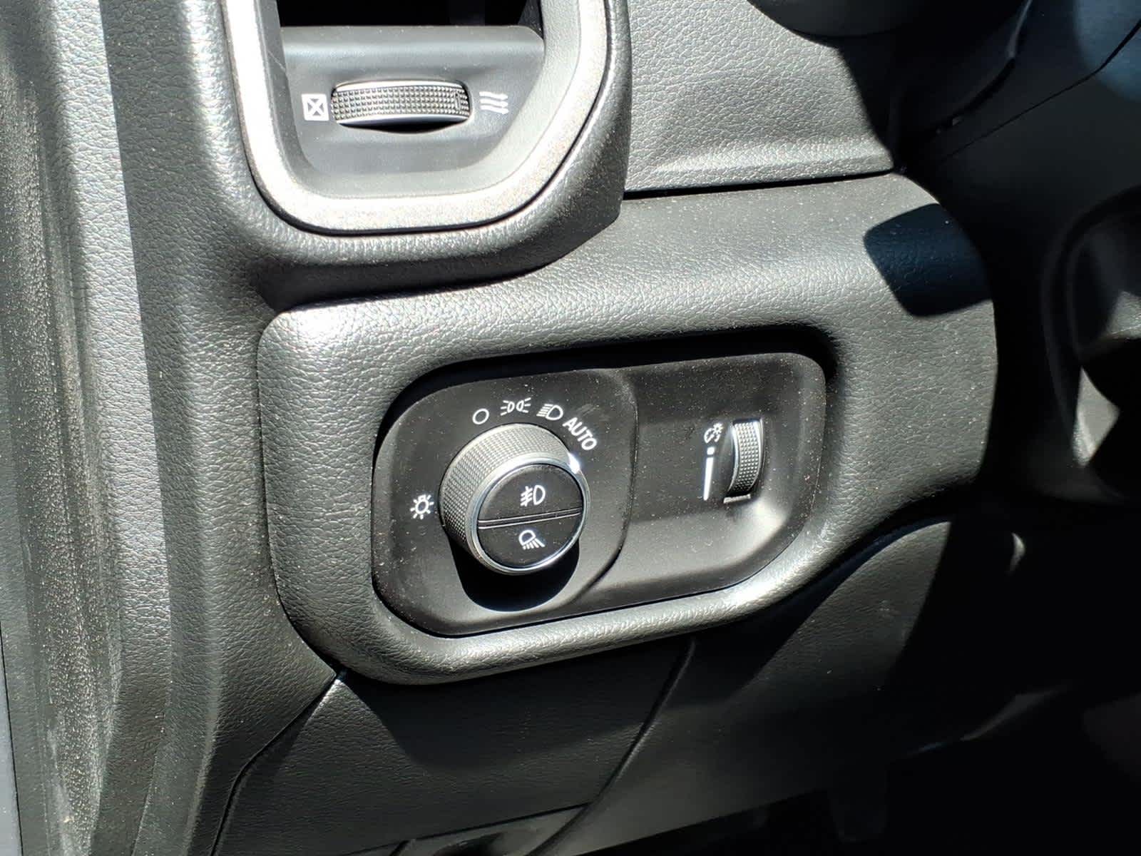 2026 RAM Ram 2500 RAM 2500 WARLOCK CREW CAB 4X4 6'4' BOX