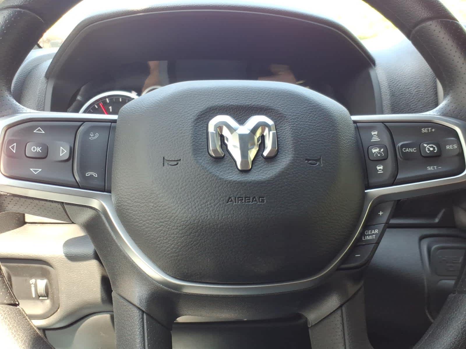 2026 RAM Ram 2500 RAM 2500 WARLOCK CREW CAB 4X4 6'4' BOX