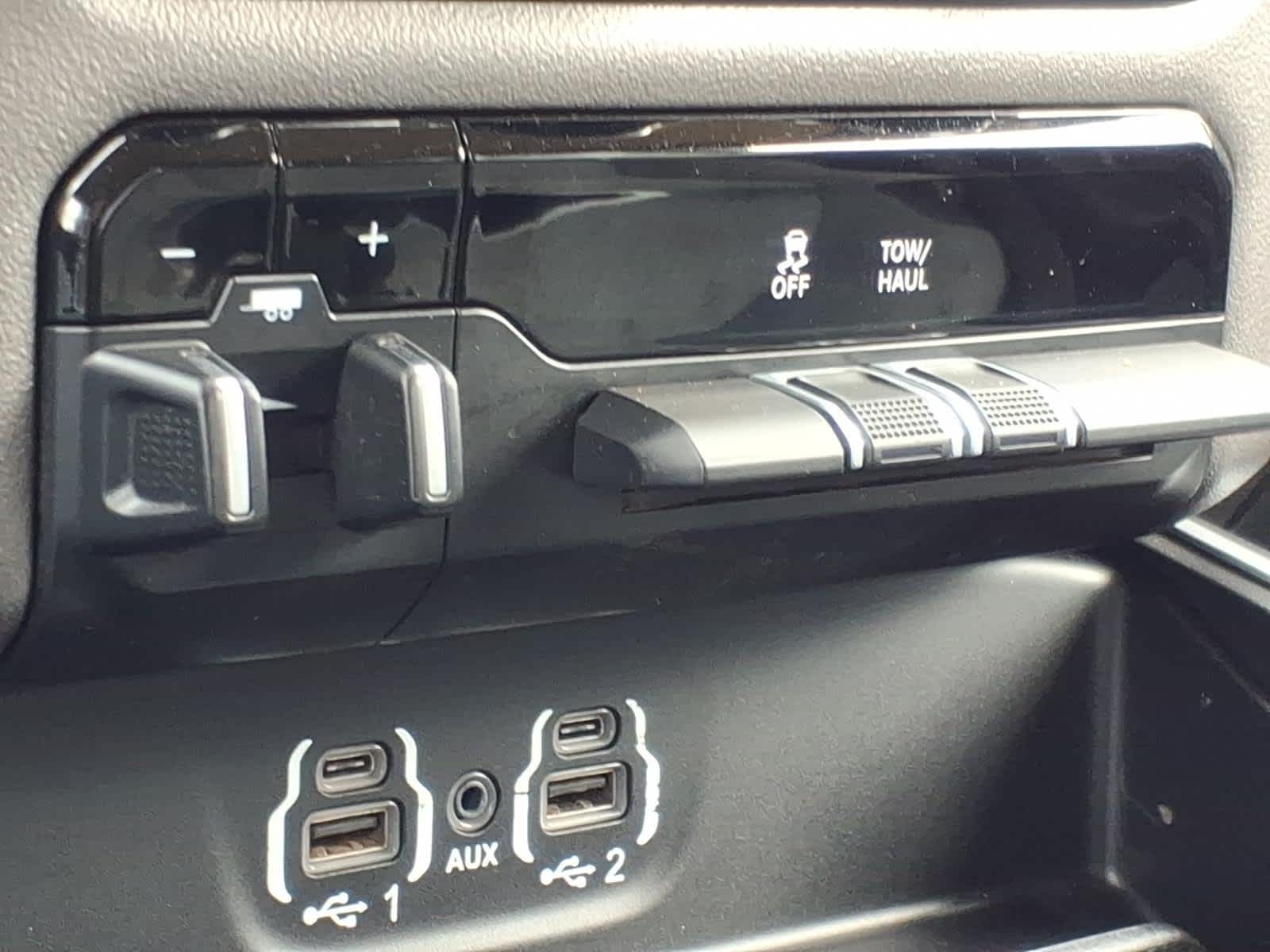 2020 RAM 2500 Lone Star Crew Cab 4x4 6'4' Box