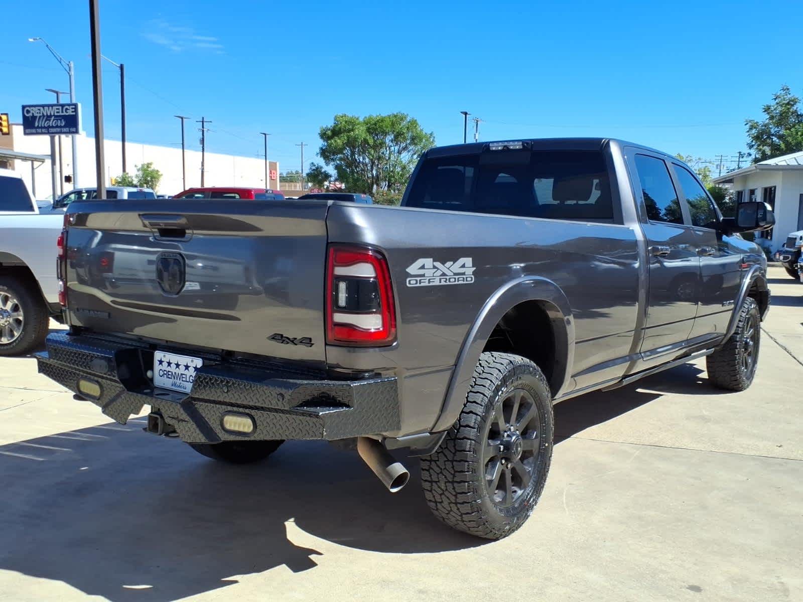 2020 RAM 2500 Laramie Crew Cab 4x4 8' Box