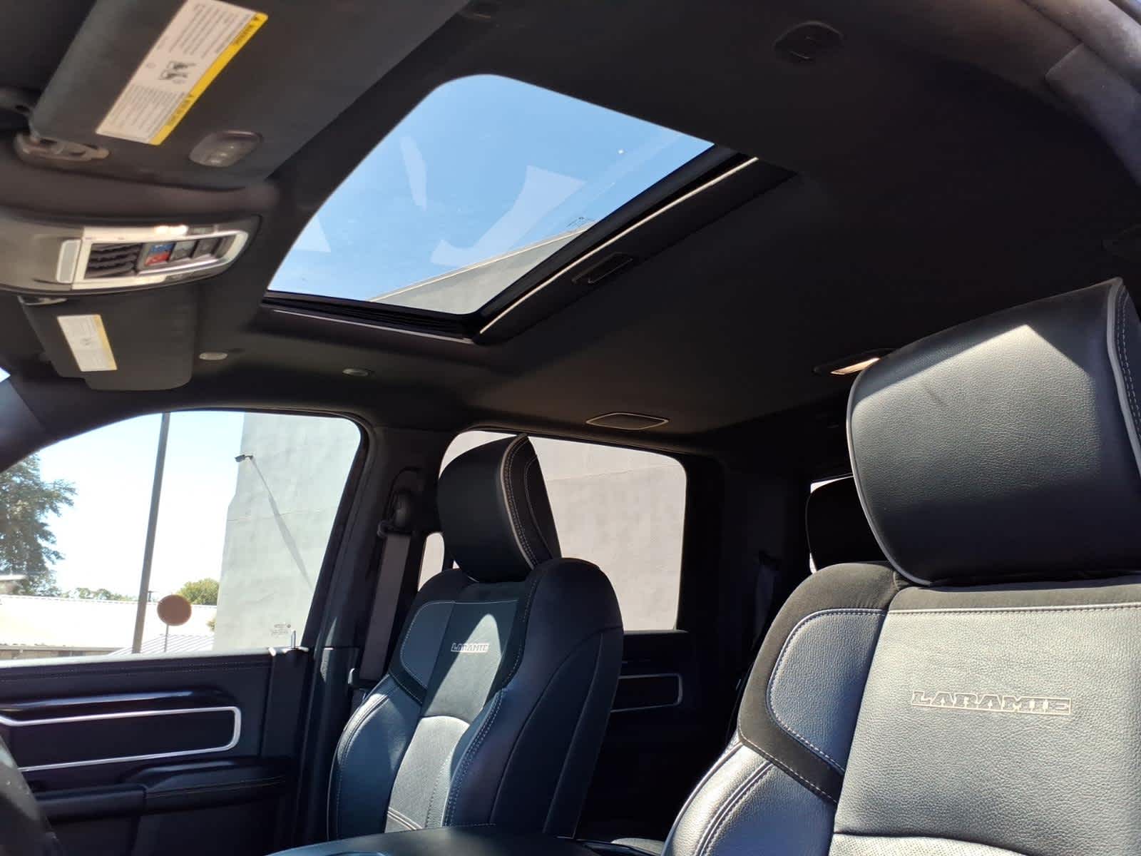 2020 RAM 2500 Laramie Crew Cab 4x4 8' Box