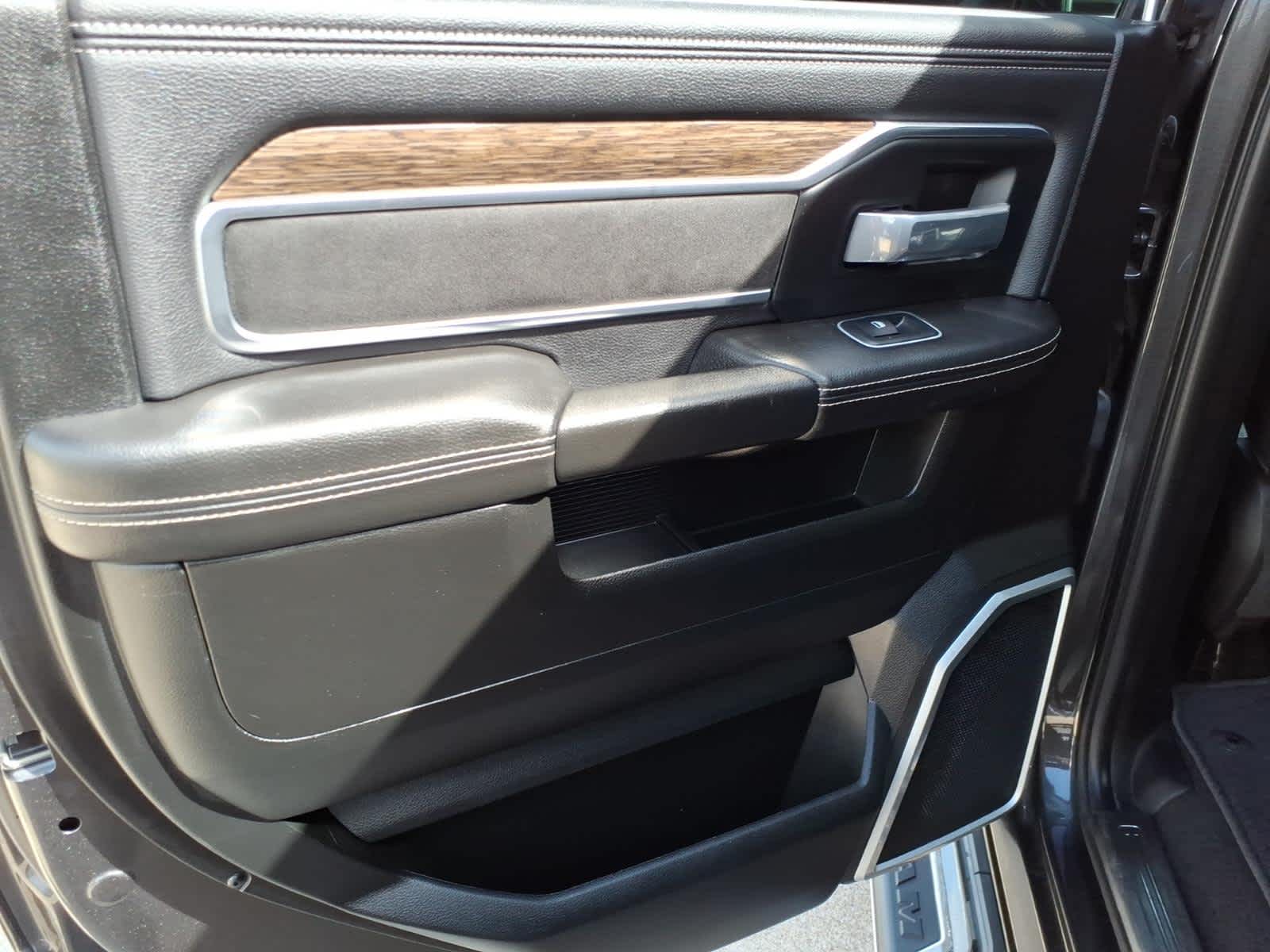 2020 RAM 2500 Laramie Mega Cab 4x4 6'4' Box