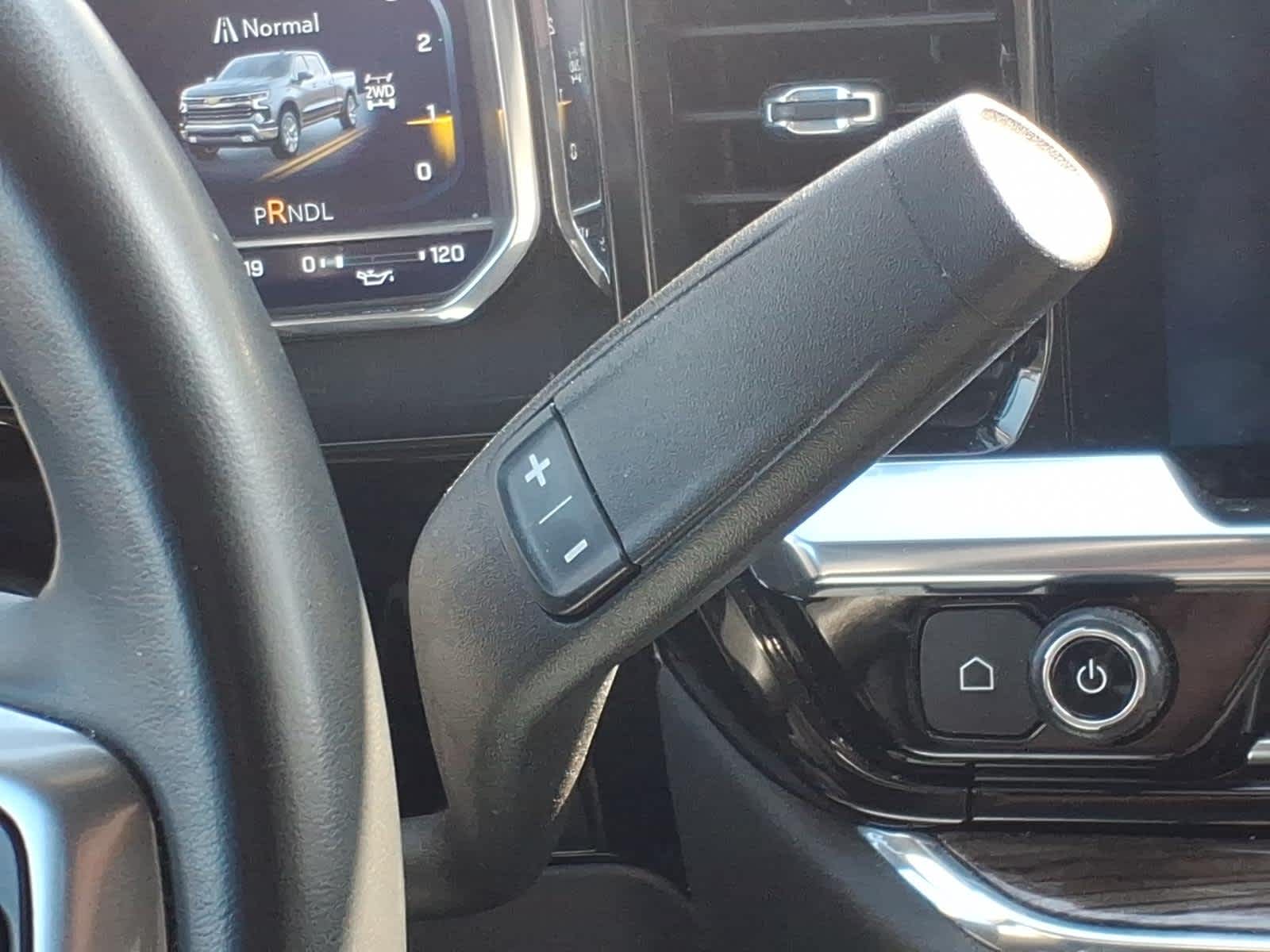 2023 Chevrolet Silverado 1500 4WD Crew Cab Standard Bed LT