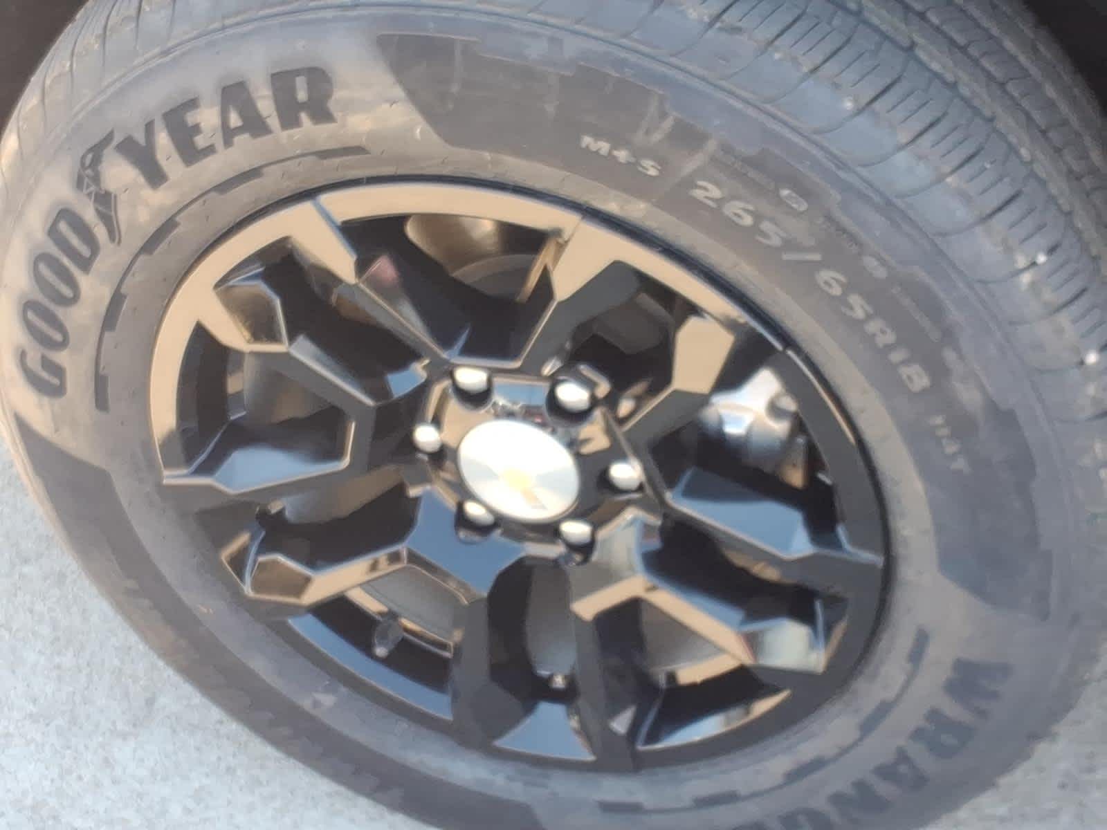 2023 Chevrolet Silverado 1500 4WD Crew Cab Standard Bed LT