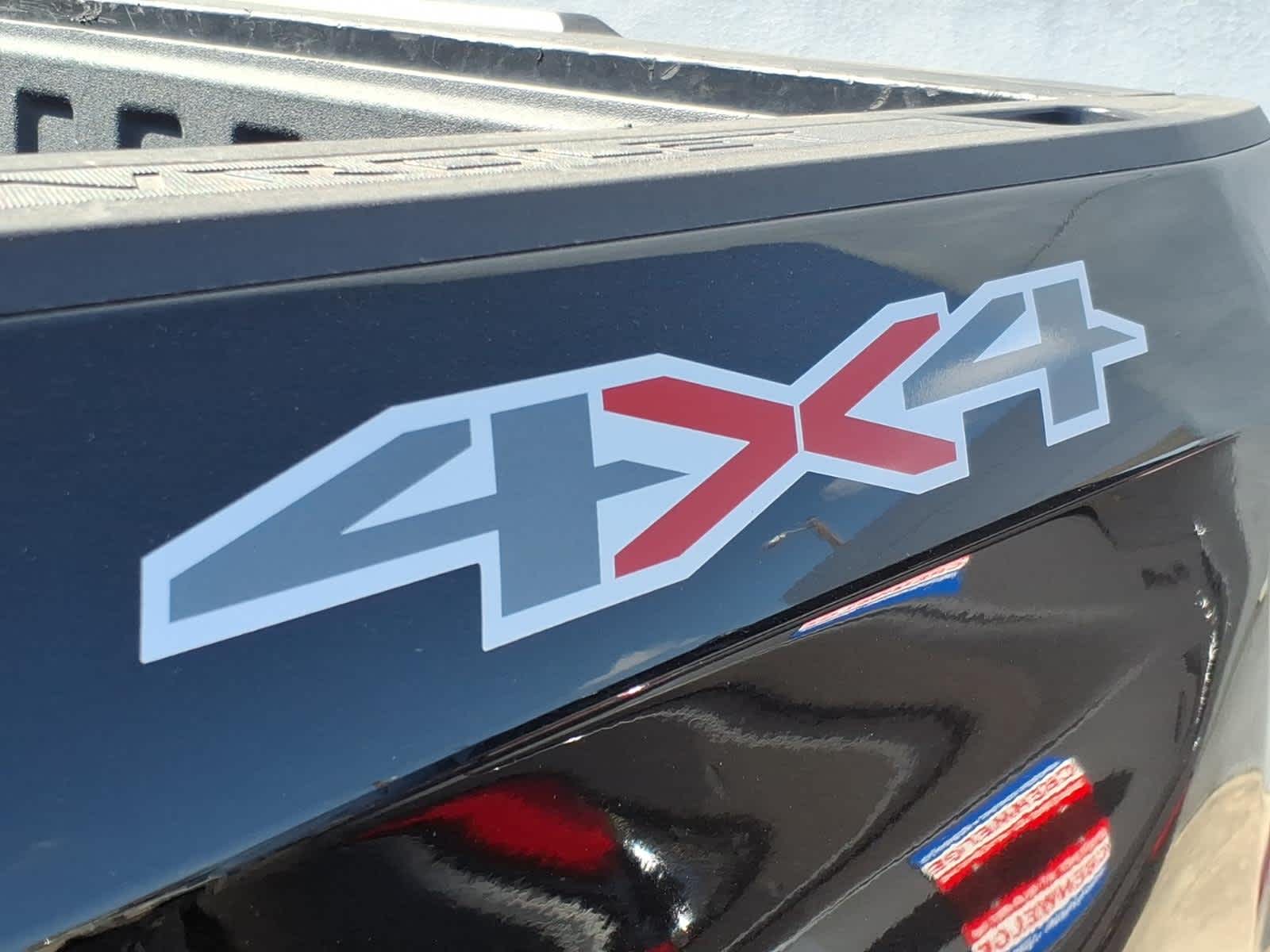 2023 Chevrolet Silverado 1500 4WD Crew Cab Standard Bed LT