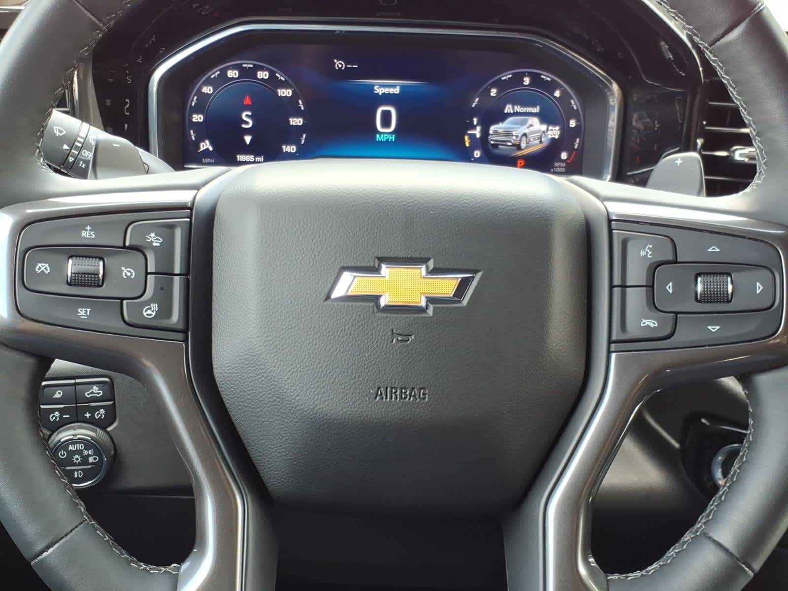 2023 Chevrolet Silverado 1500 4WD Crew Cab Short Bed High Country
