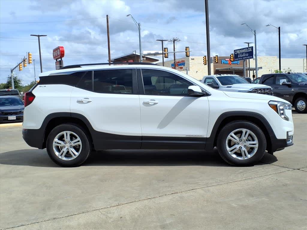 2024 GMC Terrain FWD SLE