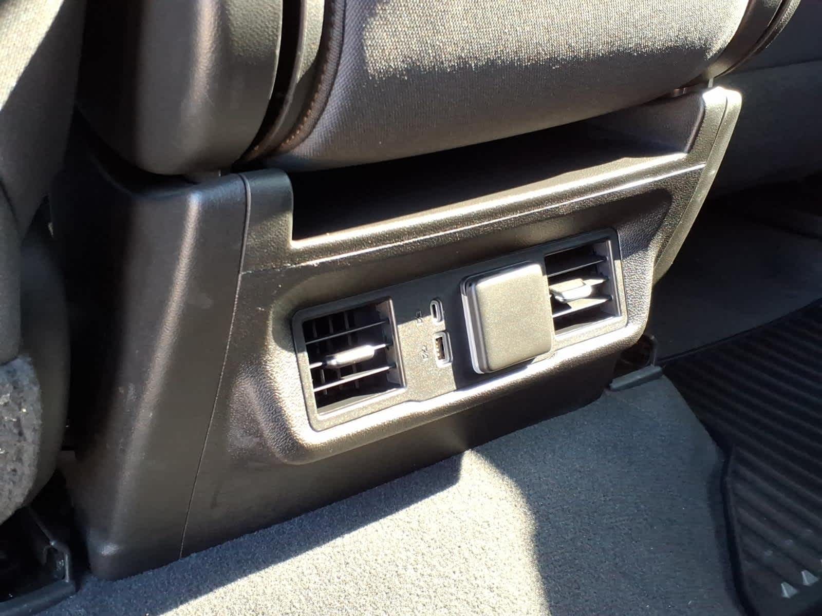 2022 GMC Sierra 1500 4WD Crew Cab Short Box Elevation