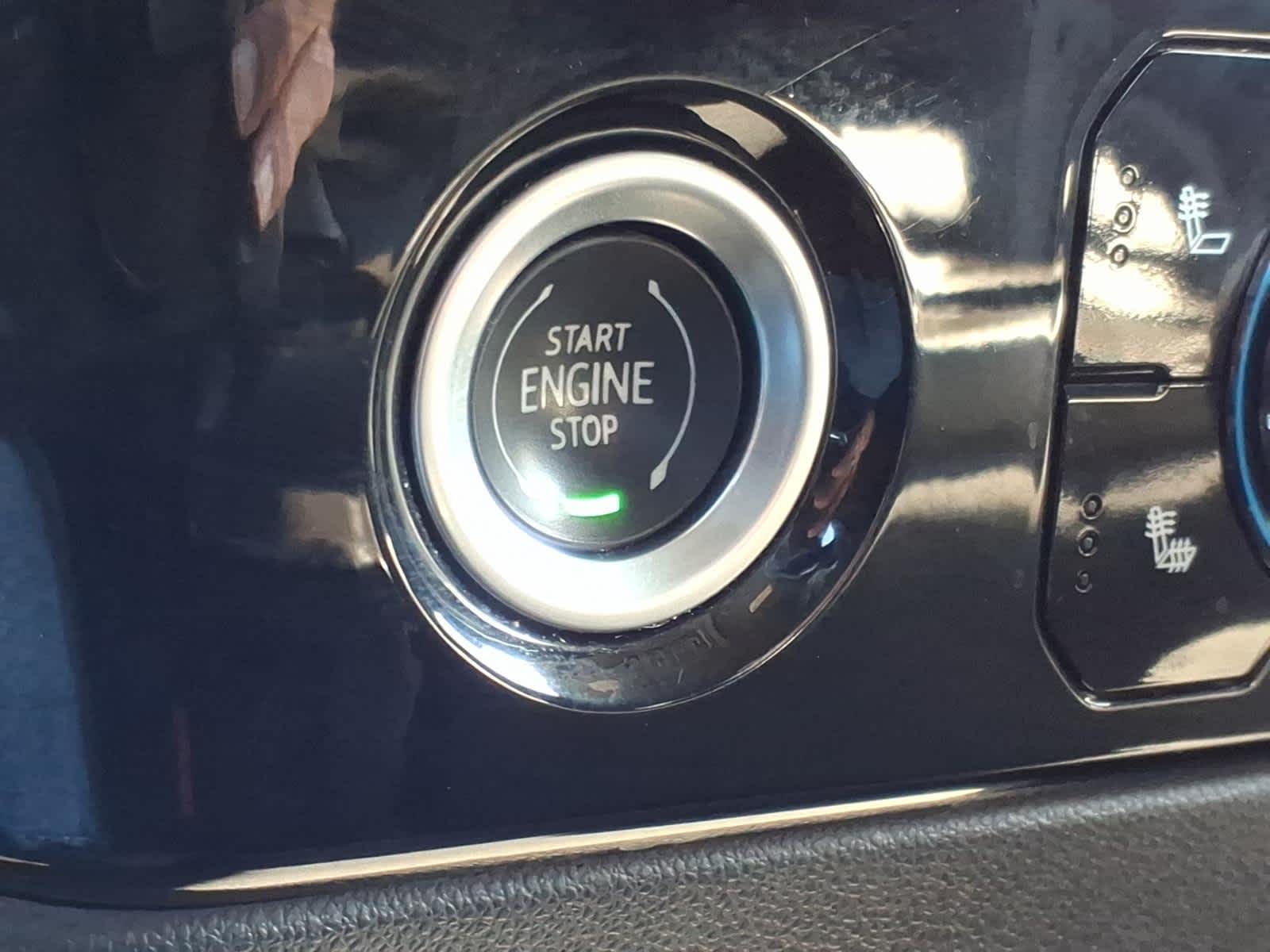 2022 GMC Sierra 1500 4WD Crew Cab Short Box Elevation