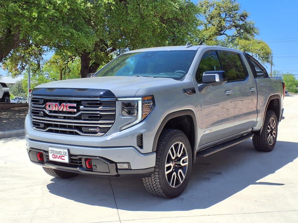 2025 GMC Sierra 1500 4WD Crew Cab Short Box AT4