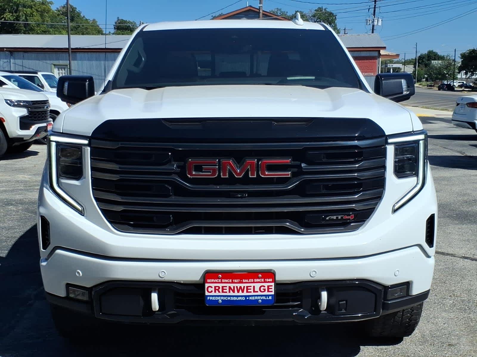 2025 GMC Sierra 1500 4WD Crew Cab Short Box AT4