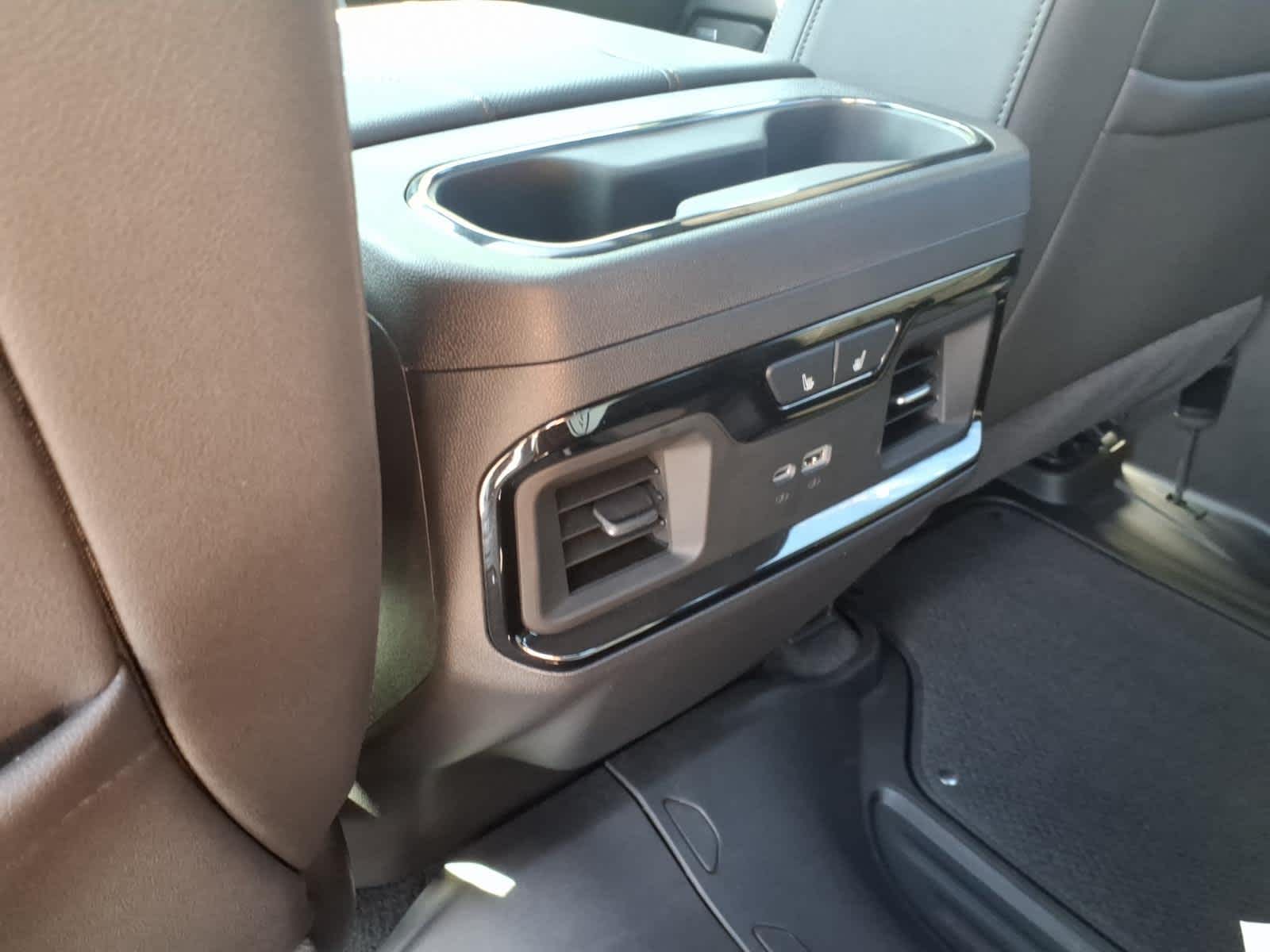 2025 GMC Sierra 1500 4WD Crew Cab Short Box AT4