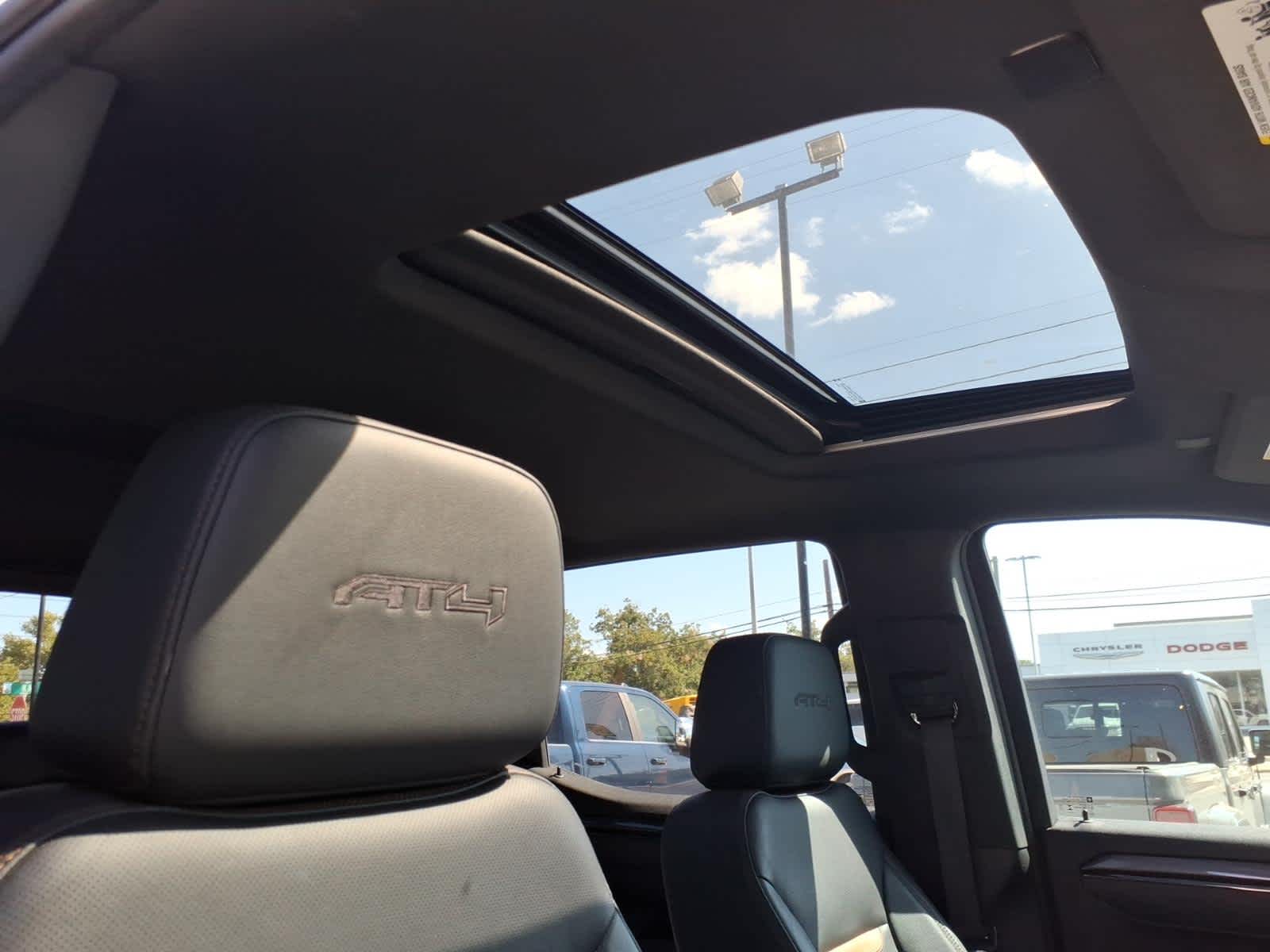 2025 GMC Sierra 1500 4WD Crew Cab Short Box AT4