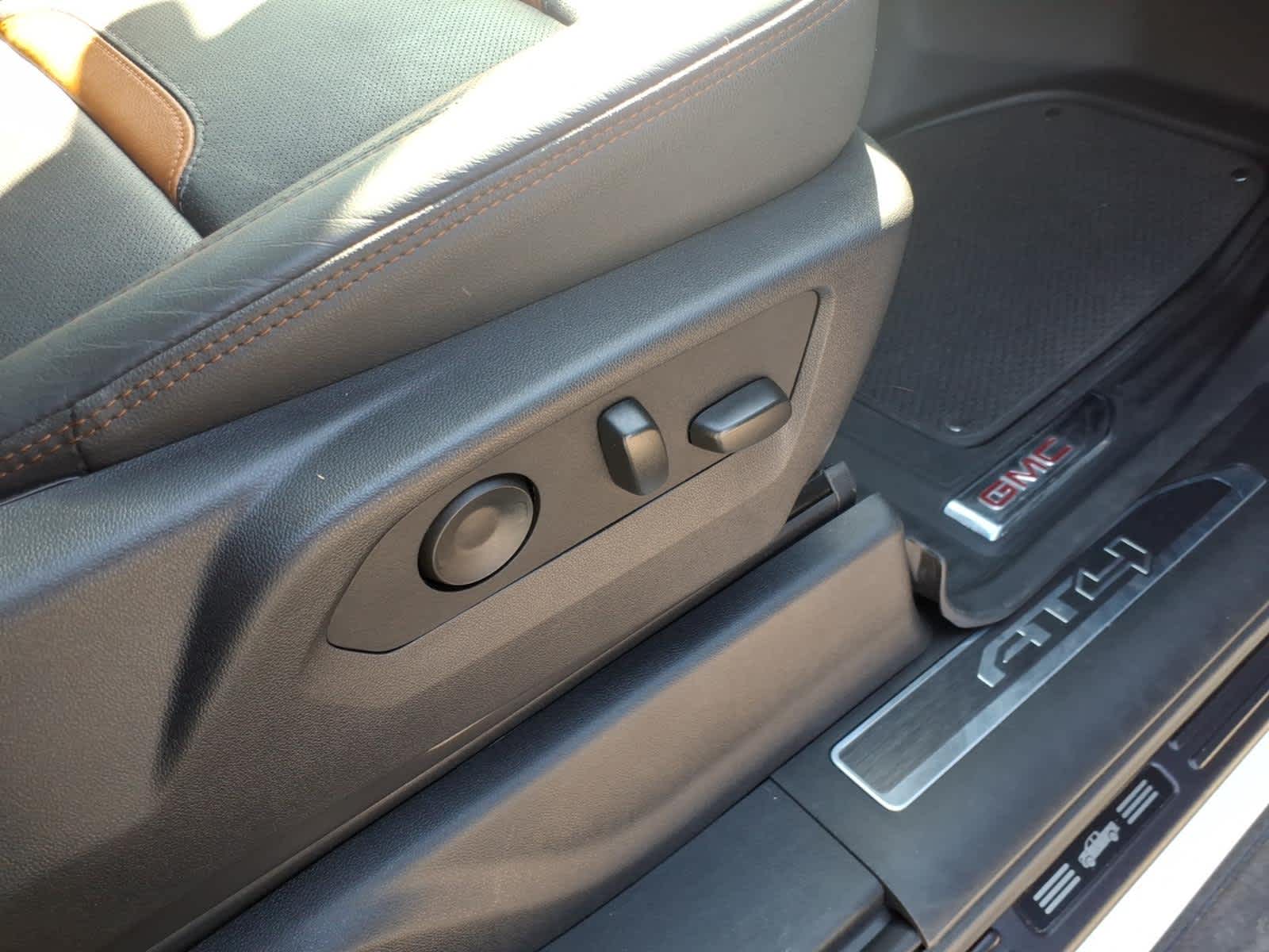 2025 GMC Sierra 1500 4WD Crew Cab Short Box AT4