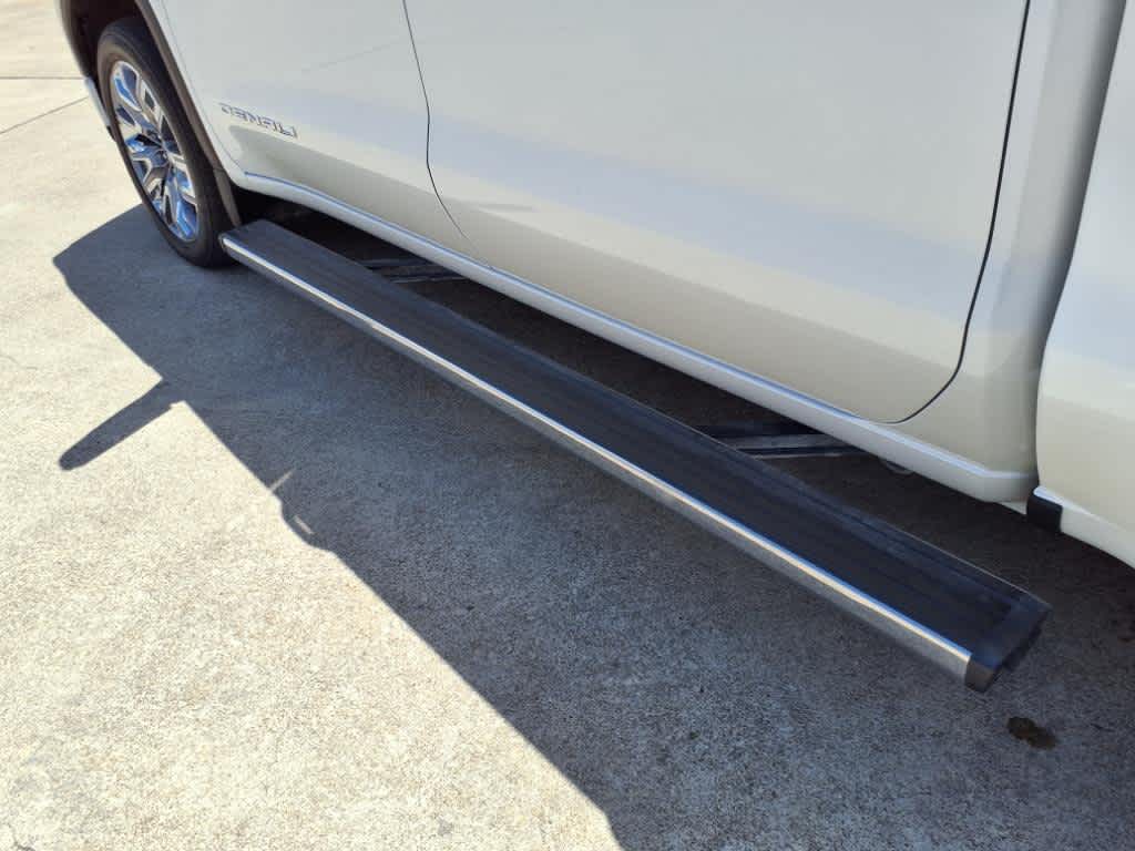 2022 GMC Sierra 1500 4WD Crew Cab Short Box Denali