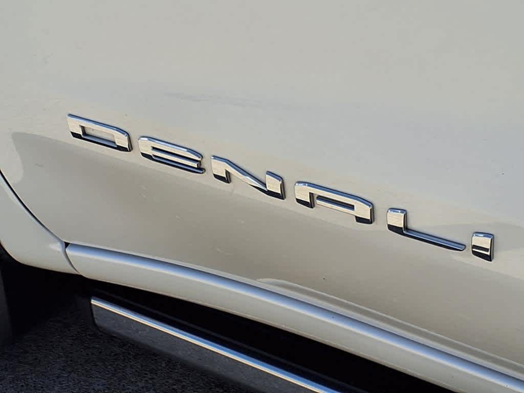 2022 GMC Sierra 1500 4WD Crew Cab Short Box Denali