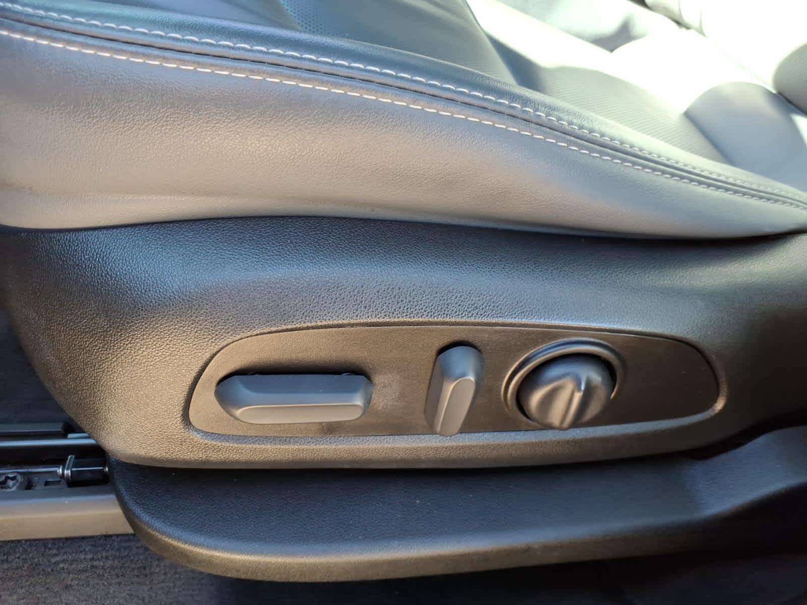 2023 Buick Enclave Essence FWD