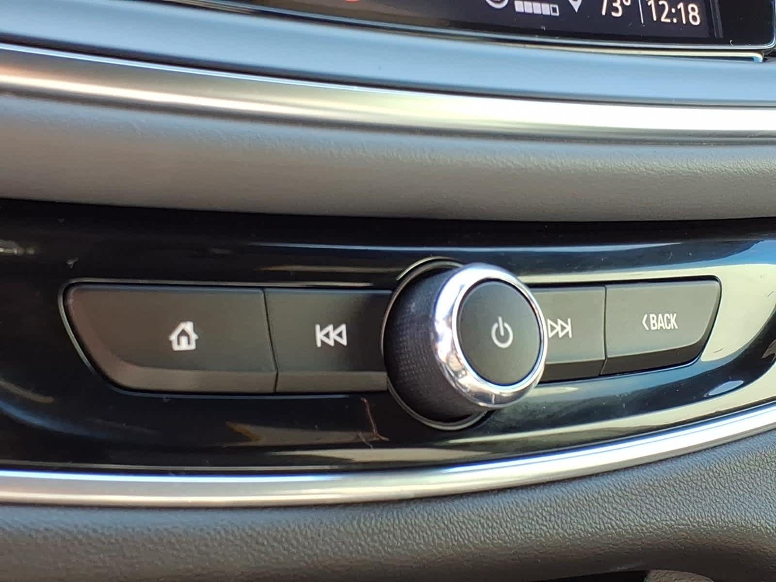 2023 Buick Enclave Essence FWD