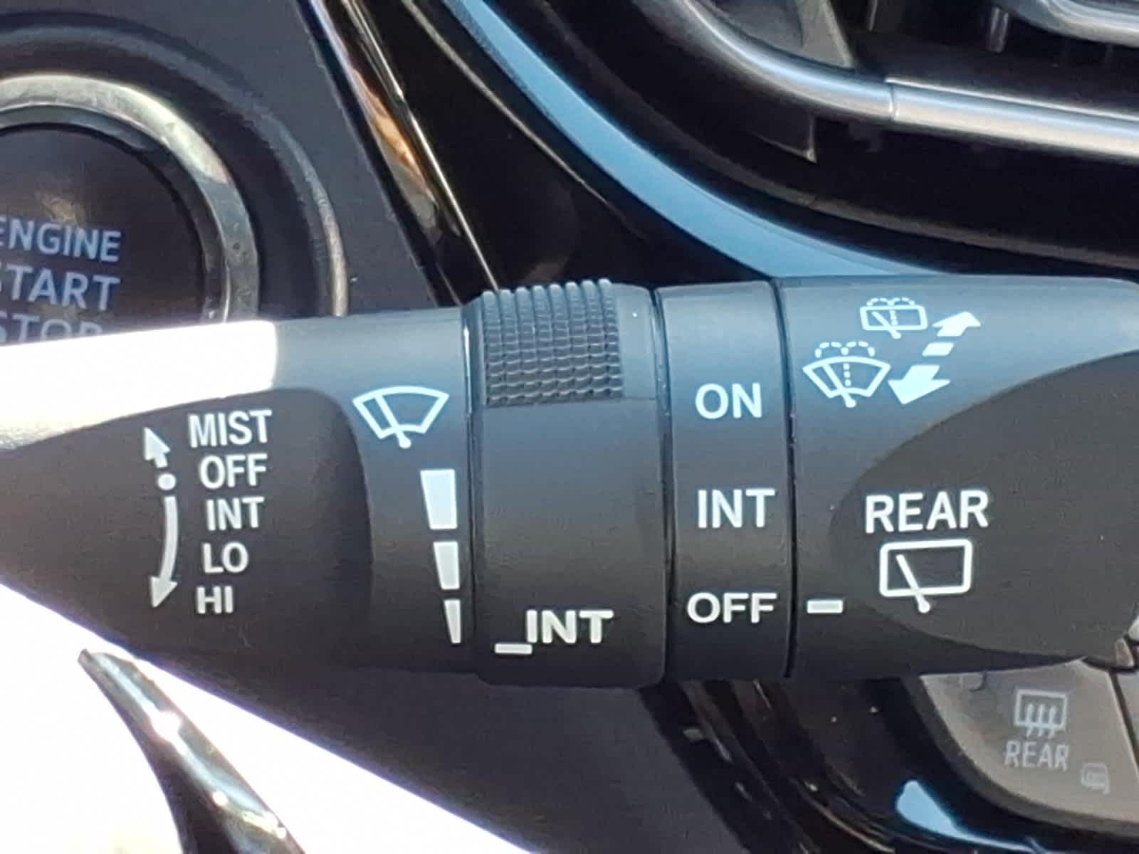 2022 Toyota C-HR XLE