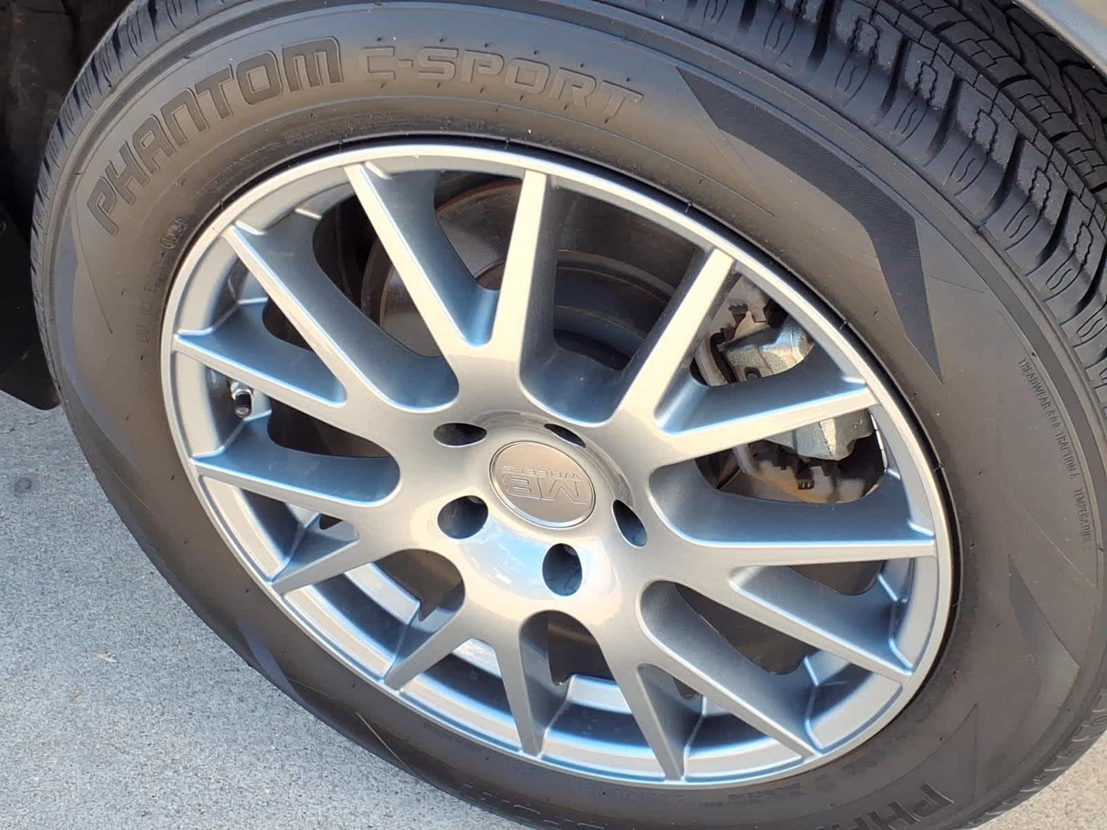 2022 Toyota C-HR XLE