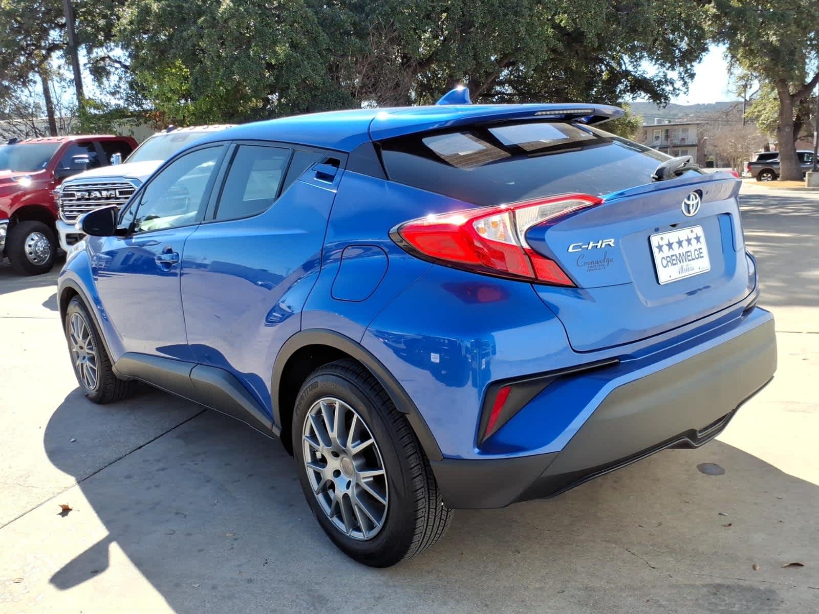2022 Toyota C-HR XLE