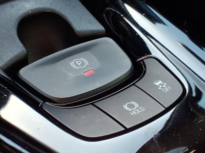 2022 Toyota C-HR XLE