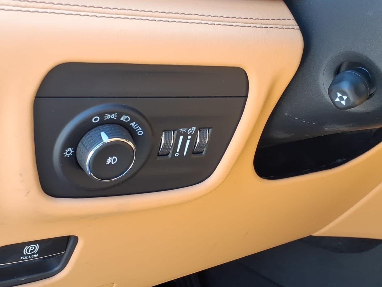 2026 Jeep Grand Cherokee GRAND CHEROKEE SUMMIT 4X4