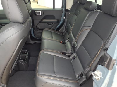 2026 Jeep Gladiator GLADIATOR SAHARA 4X4