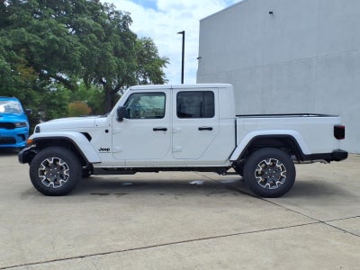 2026 Jeep Gladiator GLADIATOR SAHARA 4X4