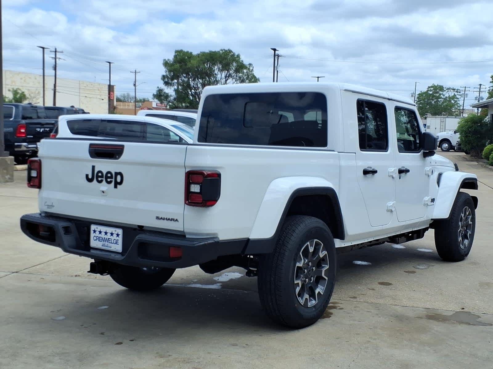 2026 Jeep Gladiator GLADIATOR SAHARA 4X4