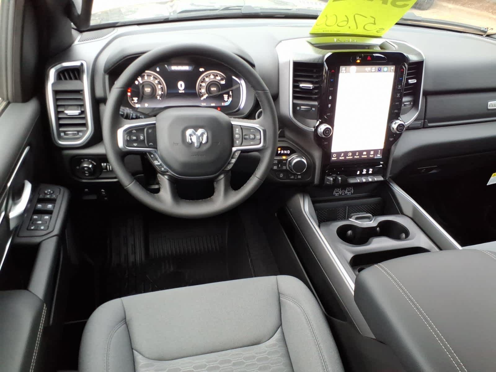 2026 RAM Ram 1500 RAM 1500 LONE STAR CREW CAB 4X4 5'7' BOX