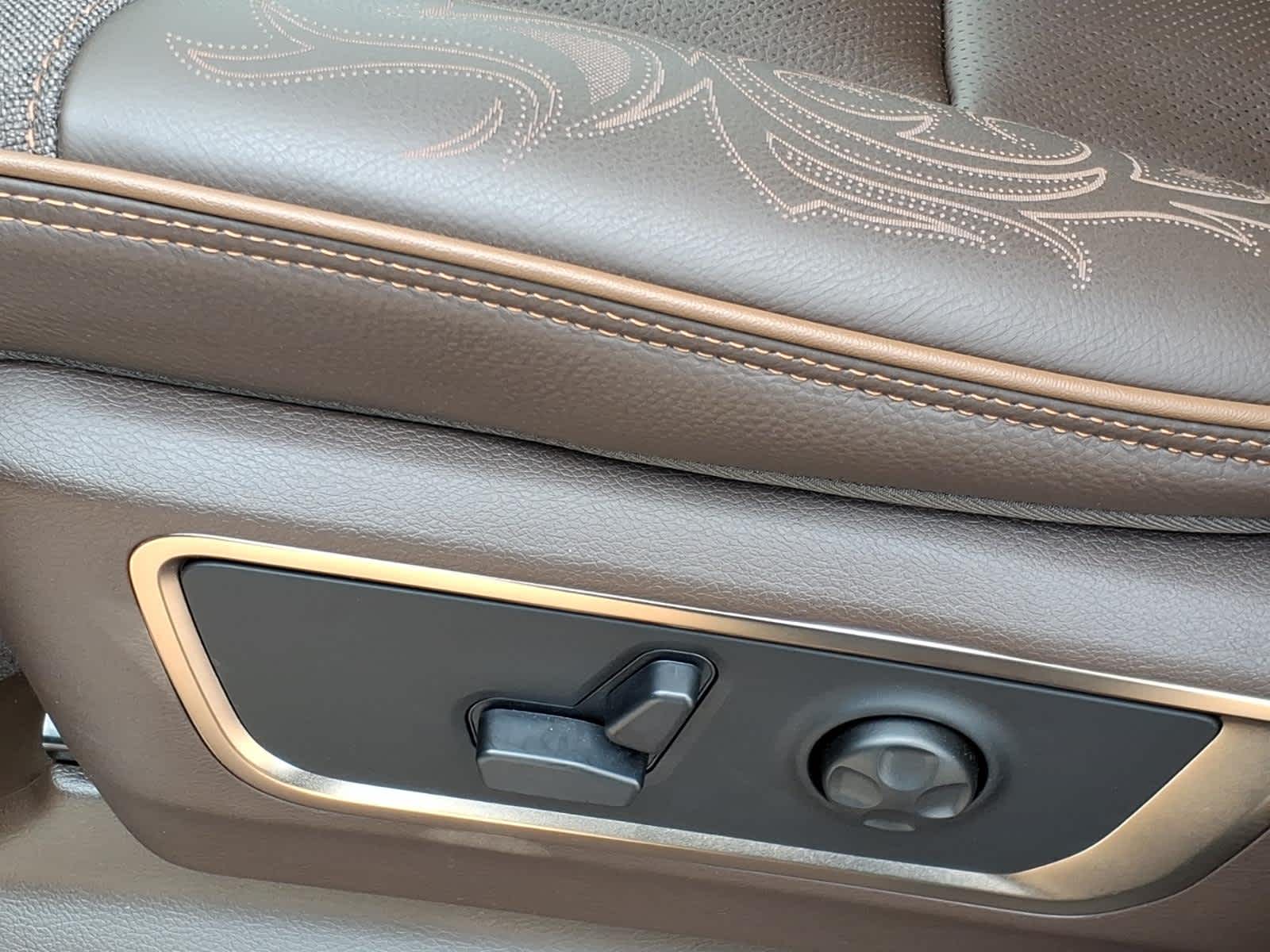 2026 RAM Ram 1500 RAM 1500 LIMITED LONGHORN CREW CAB 4X4 5'7' BOX