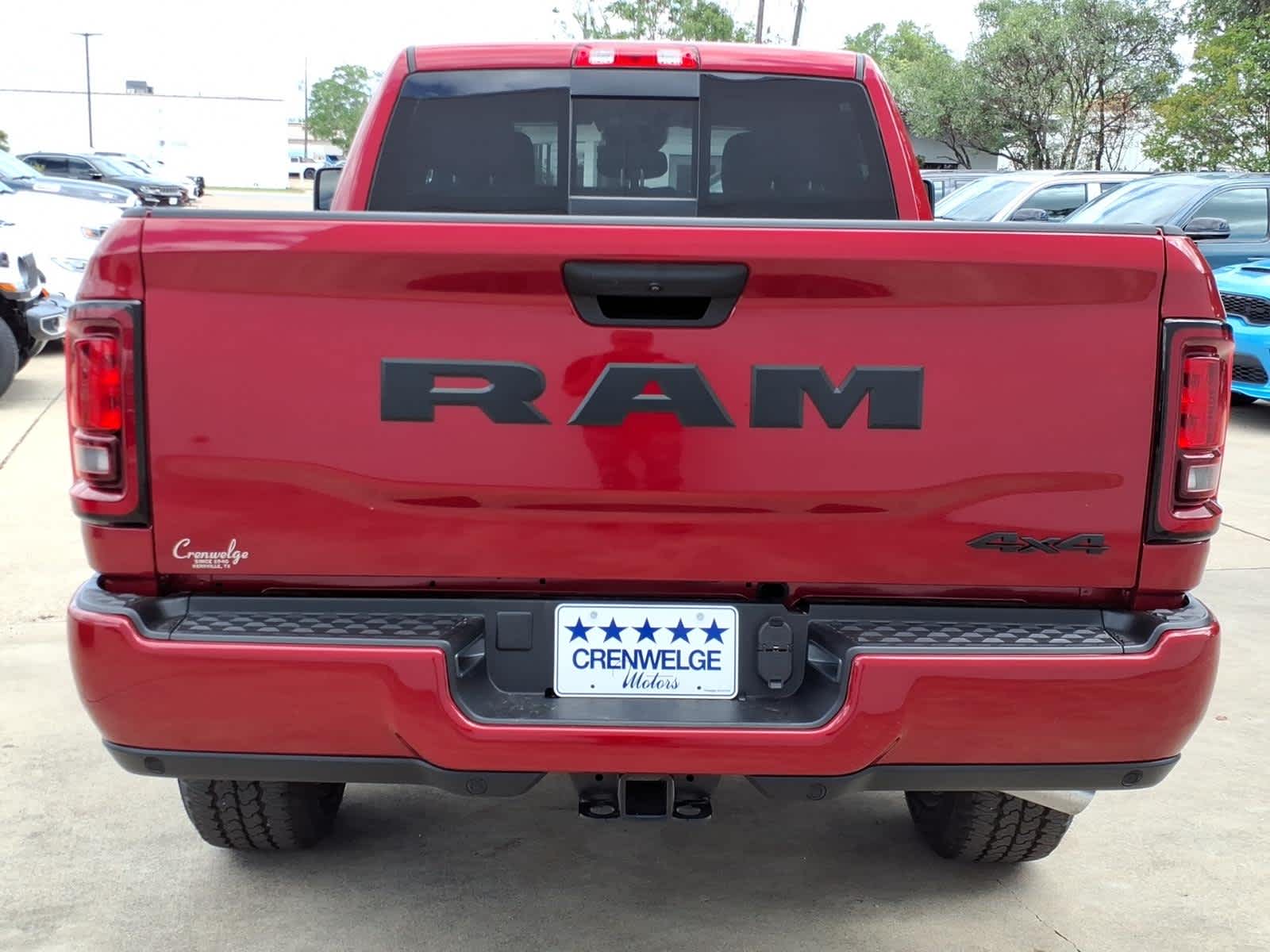 2026 RAM Ram 2500 RAM 2500 BLACK EXPRESS CREW CAB 4X4 6'4' BOX