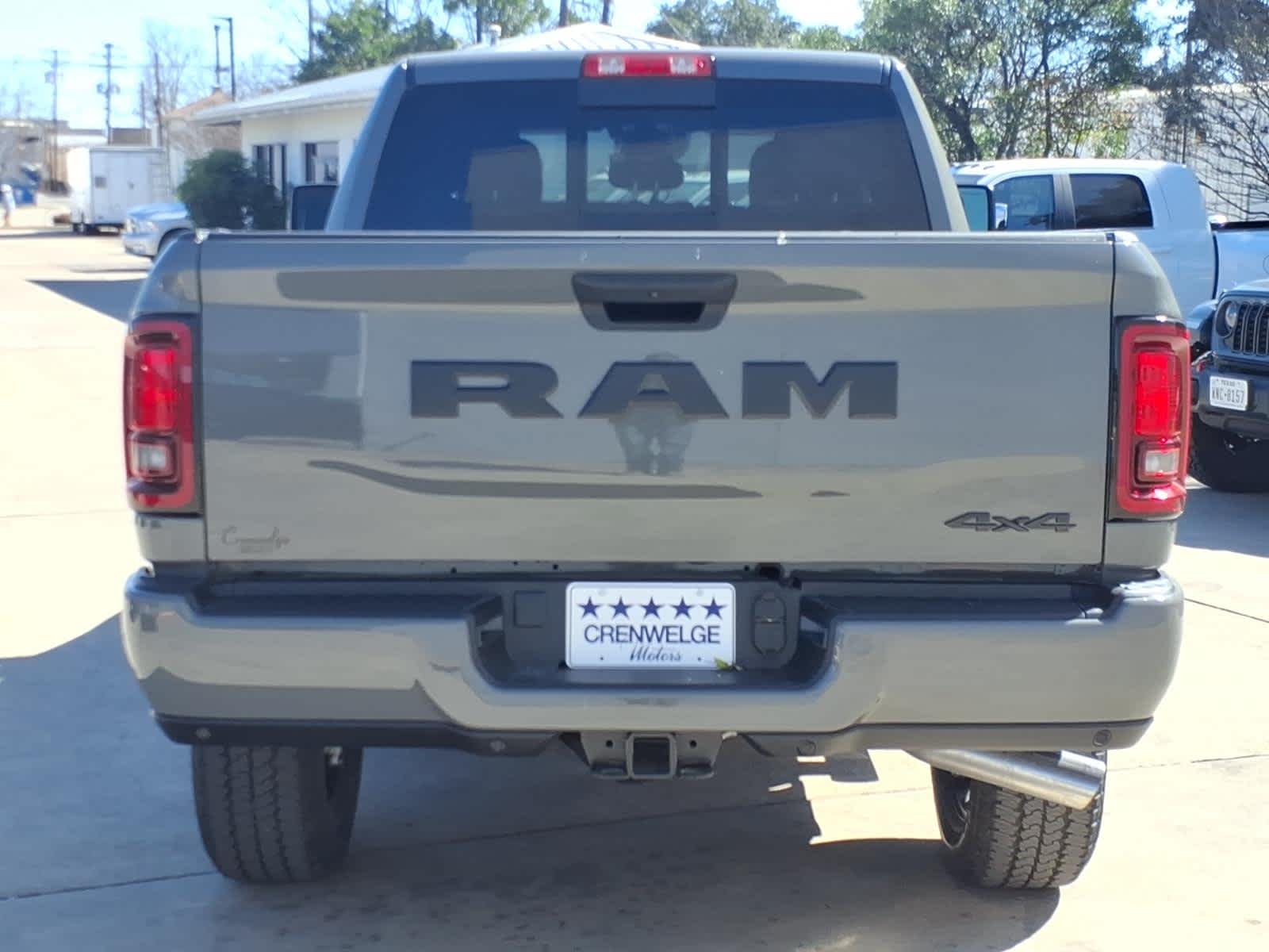 2026 RAM Ram 2500 RAM 2500 BLACK EXPRESS CREW CAB 4X4 6'4' BOX