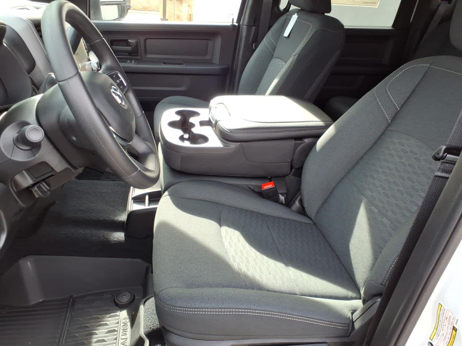 2026 RAM Ram 2500 RAM 2500 TRADESMAN CREW CAB 4X4 8' BOX