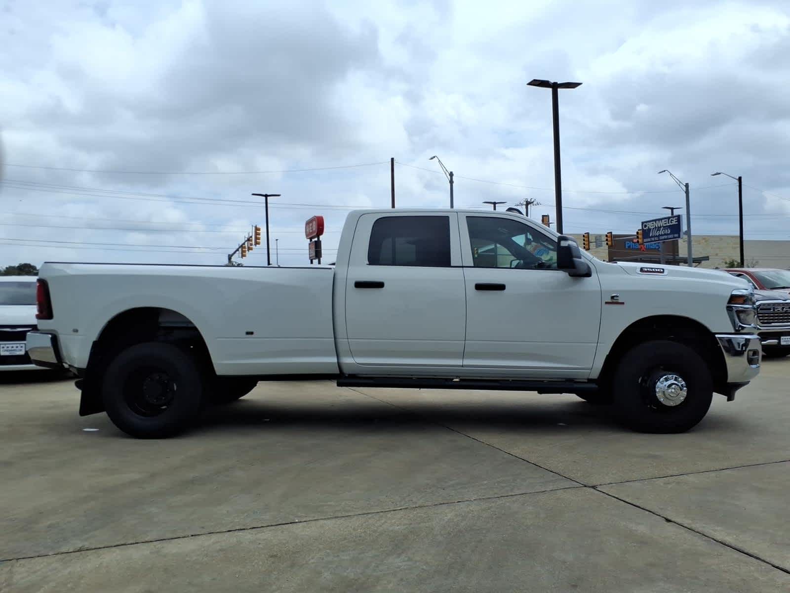 2026 RAM Ram 3500 RAM 3500 TRADESMAN CREW CAB 4X4 8' BOX