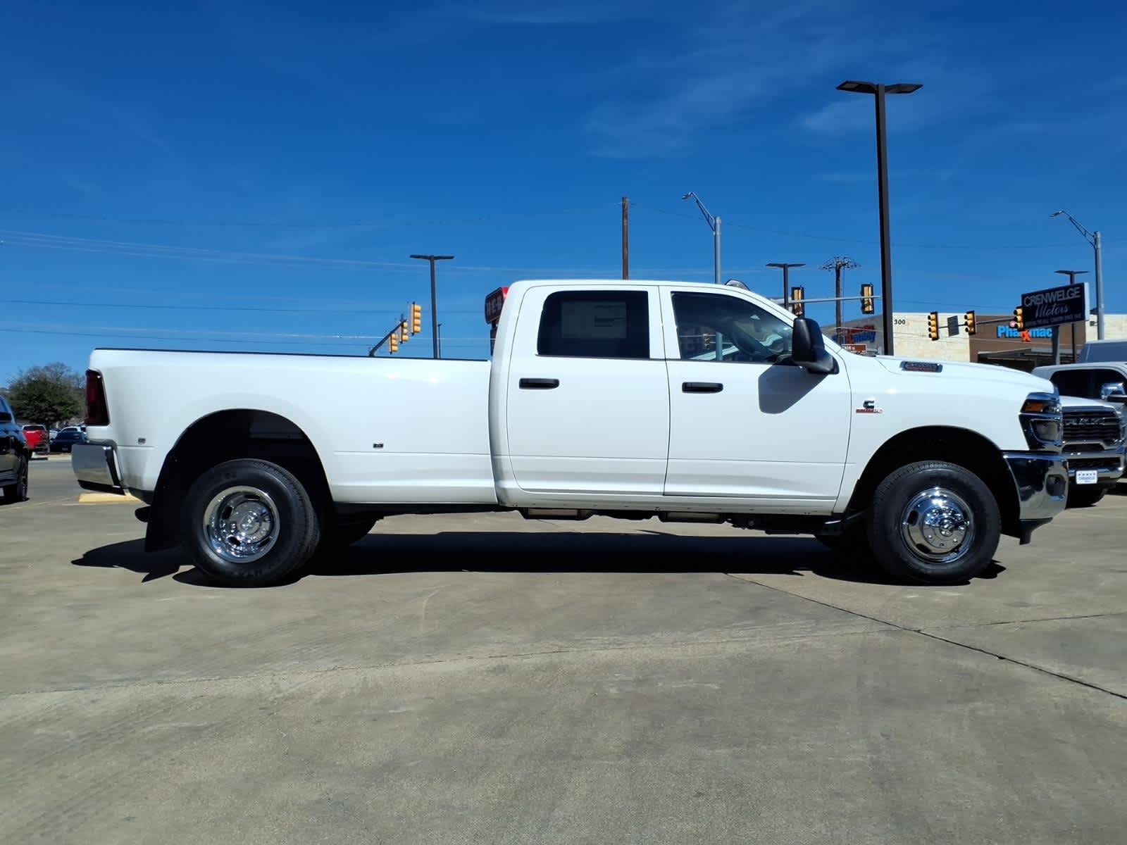 2026 RAM Ram 3500 RAM 3500 TRADESMAN CREW CAB 4X4 8' BOX
