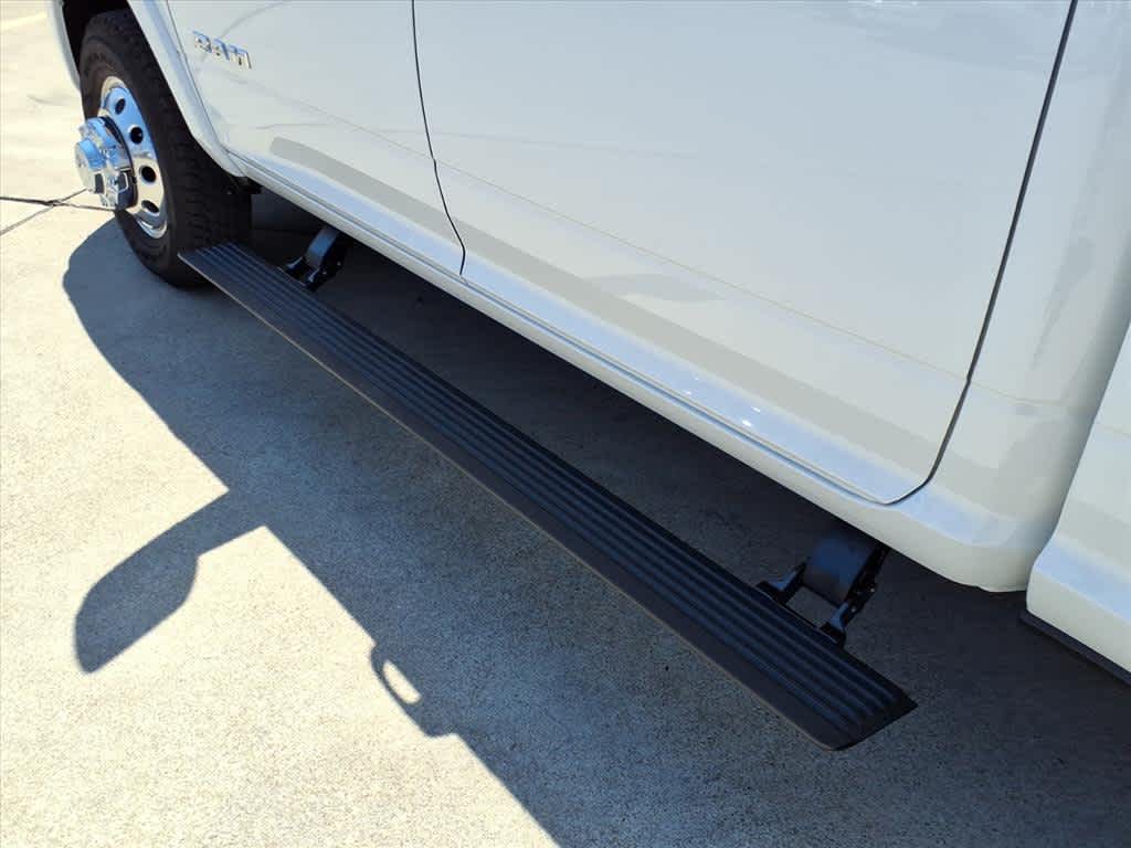 2026 RAM Ram 3500 RAM 3500 LIMITED LONGHORN CREW CAB 4X4 8' BOX