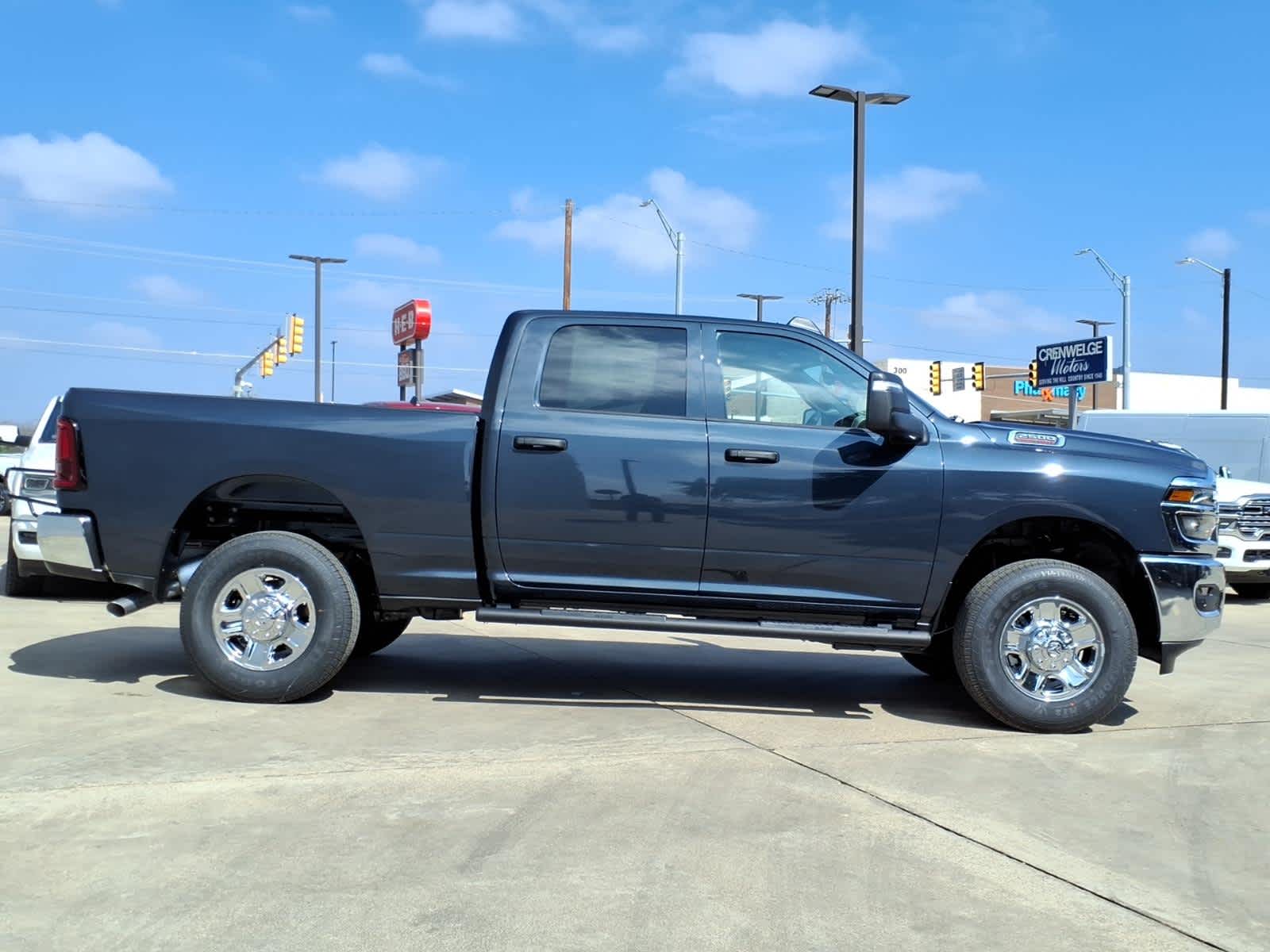 2026 RAM Ram 2500 RAM 2500 TRADESMAN CREW CAB 4X4 6'4' BOX